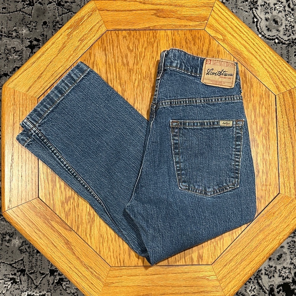 *LEVI STRAUSS SIGNATURE* Medium Wash Relaxed Jeans Size 10